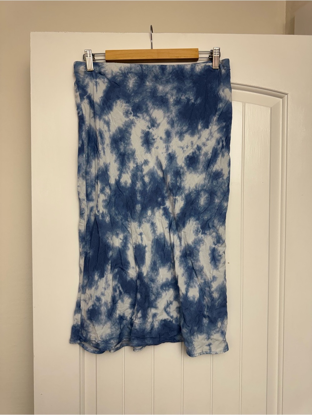 Sky skirt women’s size L